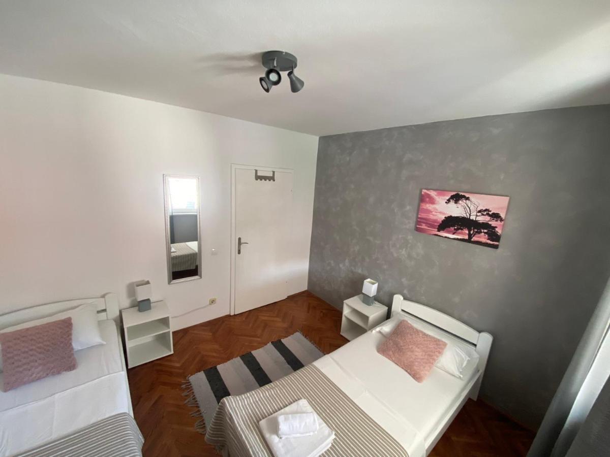 Family Beach Apartments Peroj Eksteriør bilde