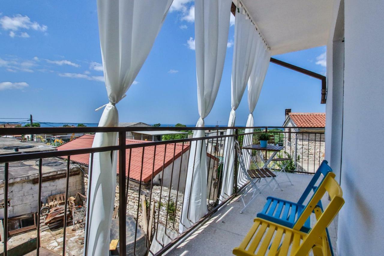 Family Beach Apartments Peroj Eksteriør bilde